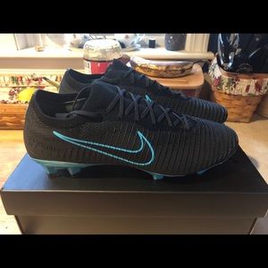 Nike Flyknit Ultra Soccer Cleats